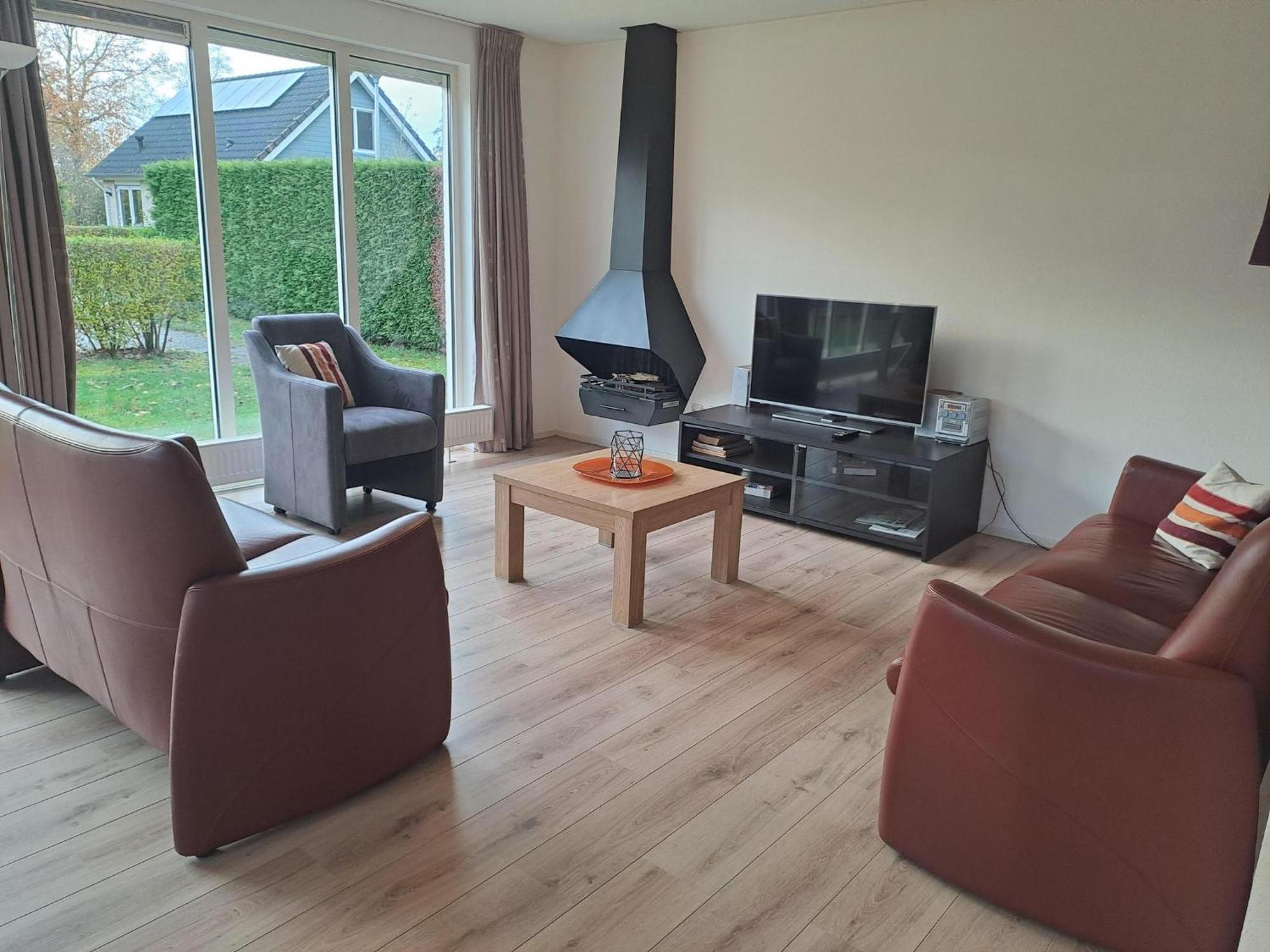 Vakantiepark Bosmeer Friesland Noordwolde  ภายนอก รูปภาพ