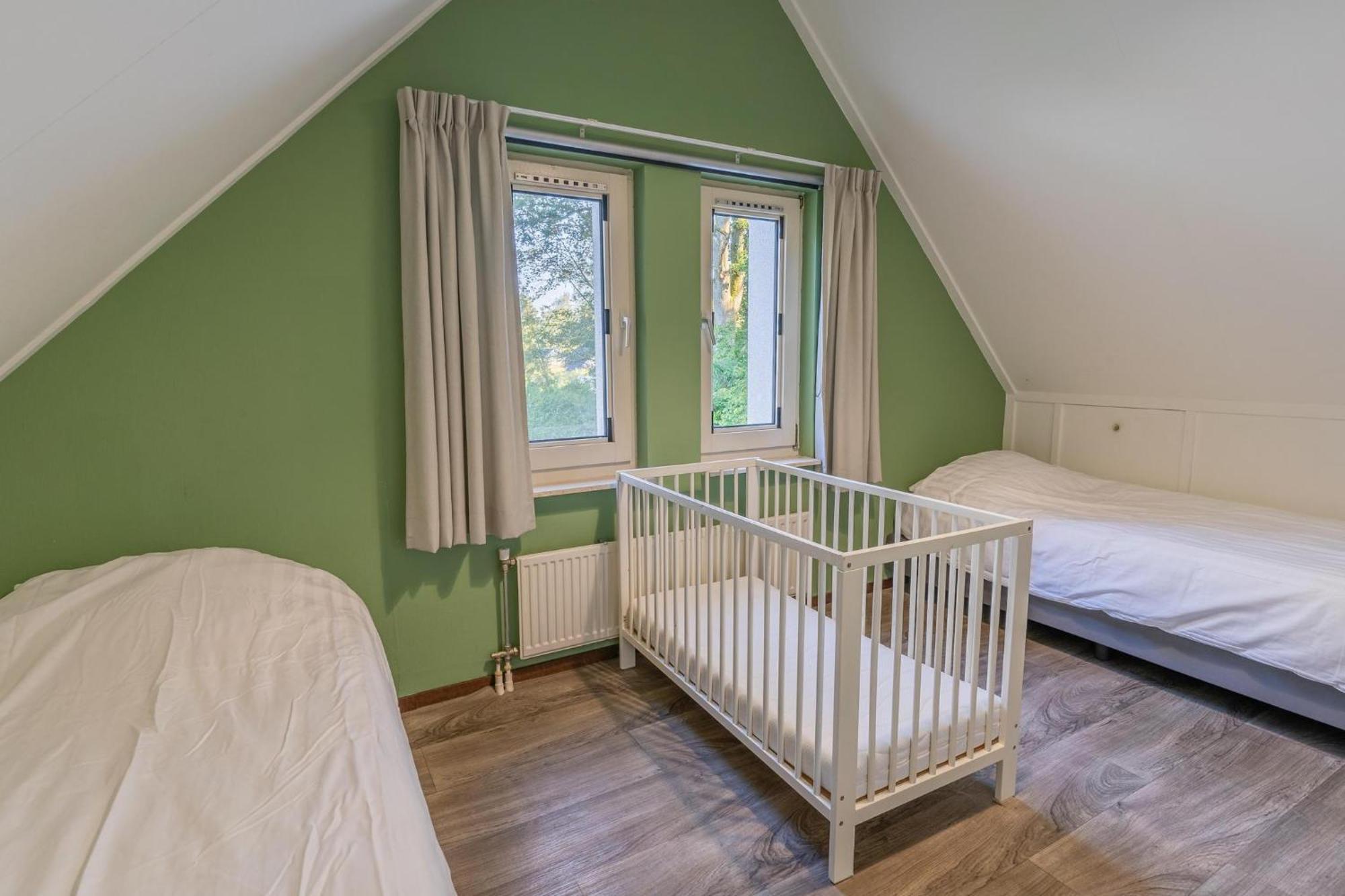Vakantiepark Bosmeer Friesland Noordwolde  ภายนอก รูปภาพ